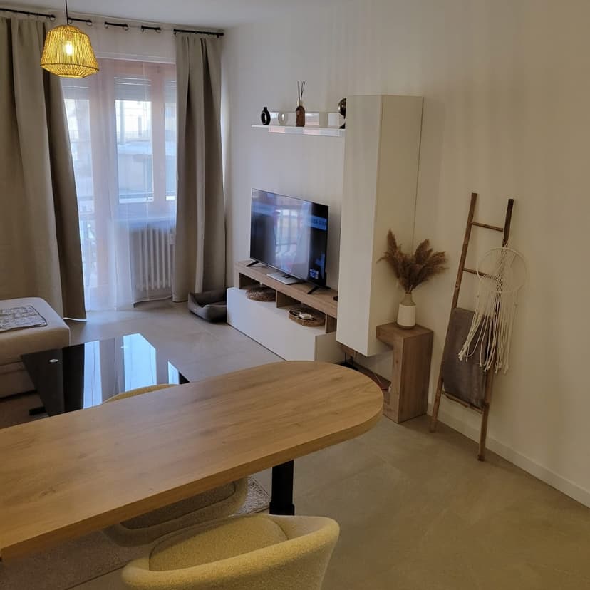 2 pièces complètement meublé et rénové récemment – 59 m² – Robilante (Italie) - À 15 min de Limone