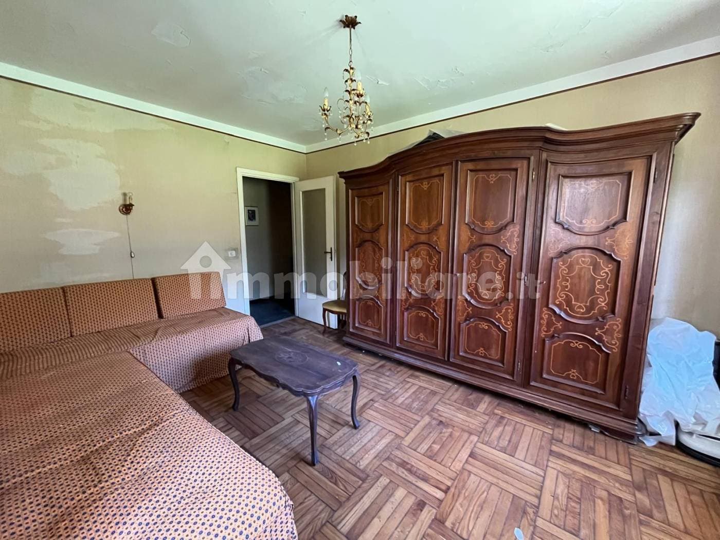 Gallery 4